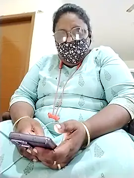 Snapshot of Pushpavathi_78 chatting on 11-05-25, 01:55 Pushpavathi 78 online show from 11-05-25, 01:55