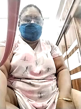 Snapshot of Pushpavathi_78 chatting on 11-06-25, 10:21 Pushpavathi 78 online show from 11-06-25, 10:21