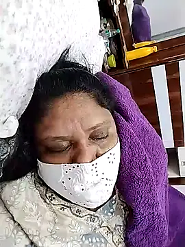 Snapshot of Pushpavathi_78 chatting on 11-21-25, 10:19 Pushpavathi 78 online show from 11-21-25, 10:19