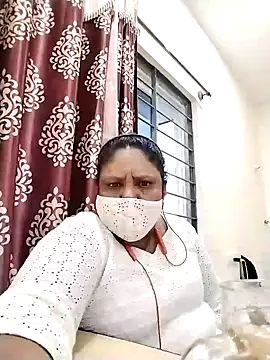 Snapshot of Pushpavathi_78 chatting on 11-22-25, 12:26 Pushpavathi 78 online show from 11-22-25, 12:26