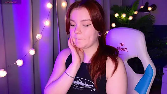 Snapshot of EnnySunrise chatting on 10-09-25, 07:12 EnnySunrise online show from 10-09-25, 07:12