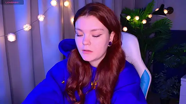 Snapshot of EnnySunrise chatting on 10-11-25, 07:12 EnnySunrise online show from 10-11-25, 07:12