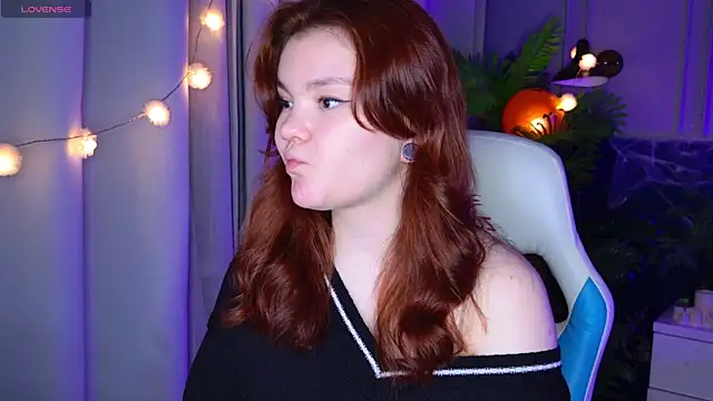 Snapshot of EnnySunrise chatting on 10-30-25, 07:14 EnnySunrise online show from 10-30-25, 07:14