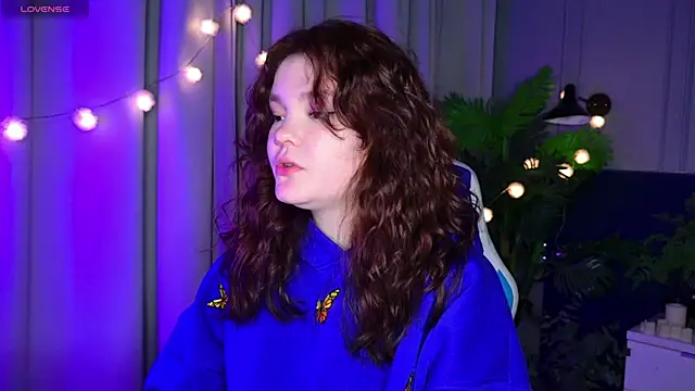 Snapshot of EnnySunrise chatting on 11-14-25, 07:01 EnnySunrise online show from 11-14-25, 07:01