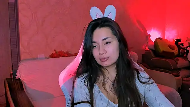 Swee Alicee online show from 10-10-25, 07:57