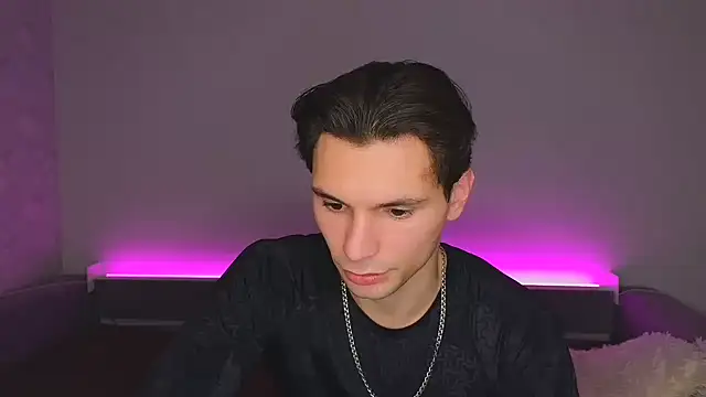 Snapshot of denlover1 chatting on 02-15-26, 01:41 denlover1 online show from 02-15-26, 01:41