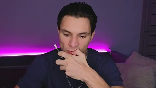 Snapshot of denlover1 chatting on 02-21-26, 08:26 denlover1 online show from 02-21-26, 08:26