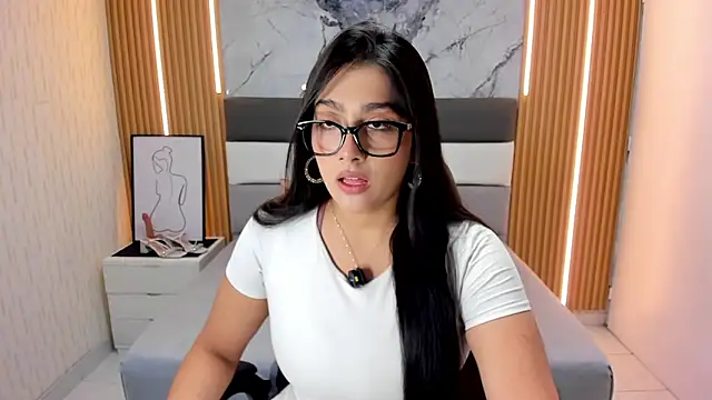 Snapshot of Alyssapark chatting on 12-04-25, 07:00 Alyssapark online show from 12-04-25, 07:00