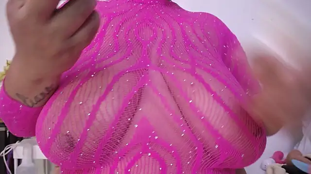 Nicol Love0 online show from 02-27-26, 12:38