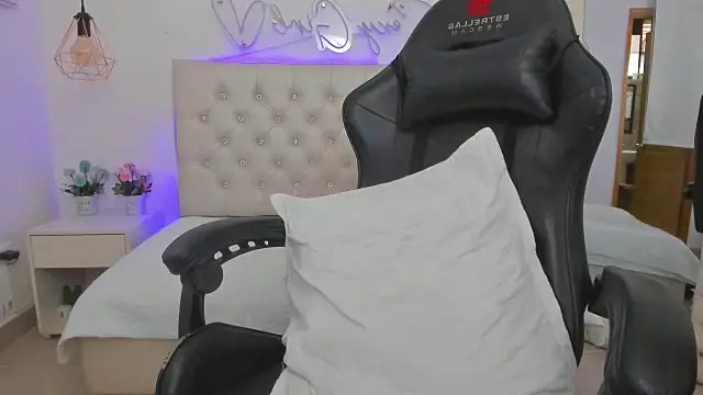 Zoeth Ruiz online show from 01-31-25, 03:22