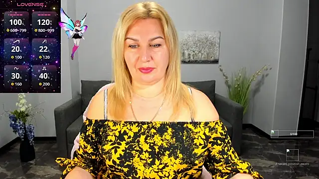 Lili Crossi online show from 11-28-25, 07:00