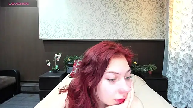 Snapshot of Miss_you_kiss chatting on 12-20-24, 08:28 Miss you kiss online show from 12-20-24, 08:28