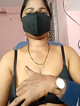Snapshot of Jiya-Sexy chatting on 12-30-24, 02:51 Jiya-Sexy online show from 12-30-24, 02:51