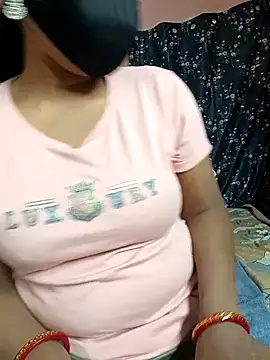Snapshot of Jiya-Sexy chatting on 02-18-25, 09:21 Jiya-Sexy online show from 02-18-25, 09:21