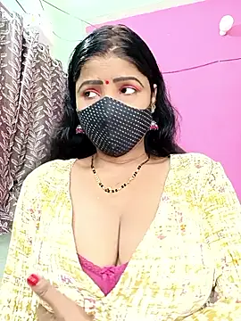 Snapshot of Jiya-Sexy chatting on 09-10-25, 06:35 Jiya-Sexy online show from 09-10-25, 06:35