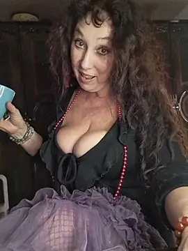 GypsyEsmeralda online show from 01-17-26, 05:27