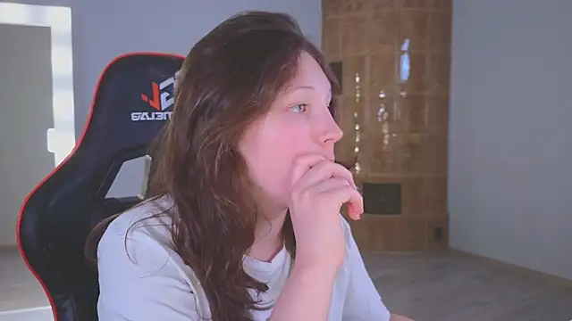 cherry lea online show from 02-05-26, 04:22