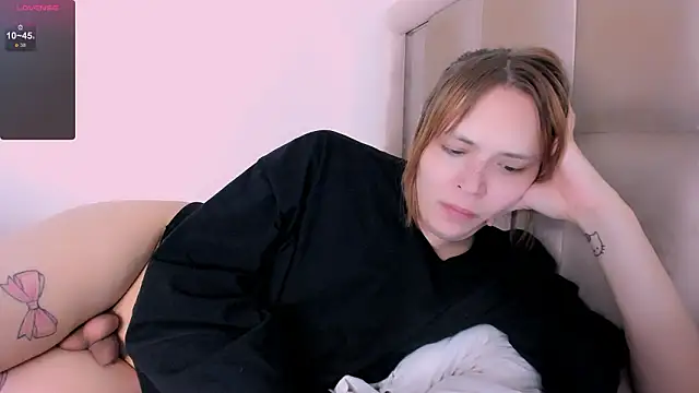 Snapshot of fem_to chatting on 01-31-26, 08:29 fem to online show from 01-31-26, 08:29