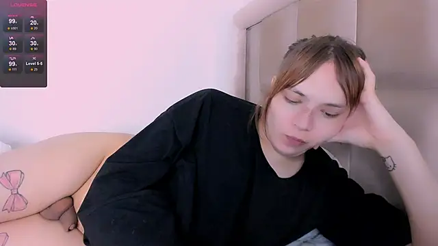 Snapshot of fem_to chatting on 02-06-26, 06:00 fem to online show from 02-06-26, 06:00