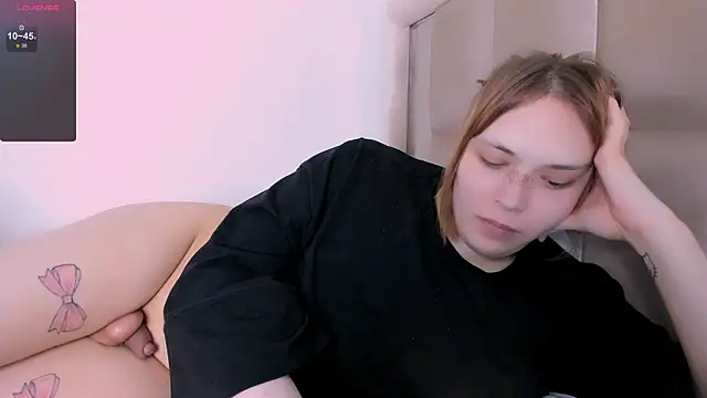 Snapshot of fem_to chatting on 02-11-26, 07:41 fem to online show from 02-11-26, 07:41