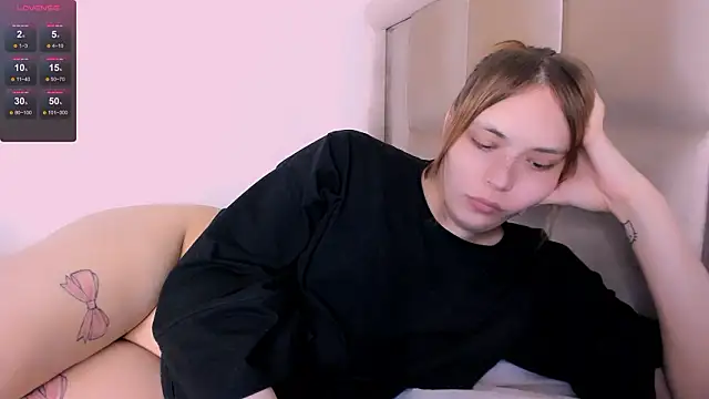 Snapshot of fem_to chatting on 02-21-26, 03:29 fem to online show from 02-21-26, 03:29