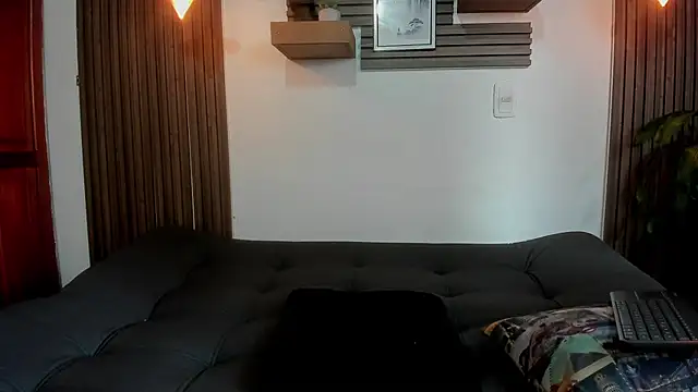 Snapshot of rihannagil chatting on 10-22-25, 03:23 rihannagil online show from 10-22-25, 03:23