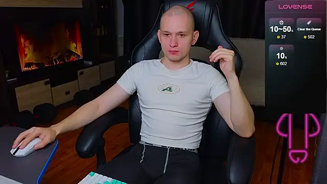 Snapshot of STRONGBEAUTY282 chatting on 01-30-25, 03:08 STRONGBEAUTY282 online show from 01-30-25, 03:08