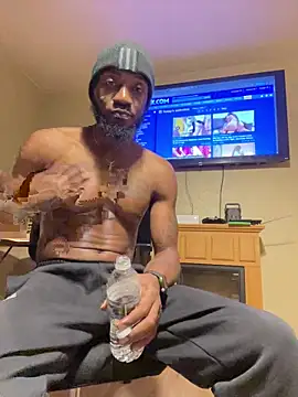 Snapshot of prettyrichie chatting on 10-30-25, 02:46 prettyrichie online show from 10-30-25, 02:46