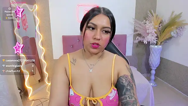 kendra tay online show from 12-16-25, 07:35