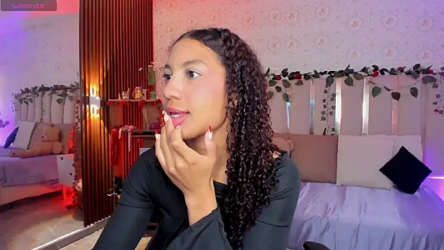 Snapshot of Daphnne_tay chatting on 02-09-26, 03:43 Daphnne tay online show from 02-09-26, 03:43