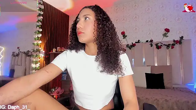 Snapshot of Daphnne_tay chatting on 03-01-26, 03:41 Daphnne tay online show from 03-01-26, 03:41