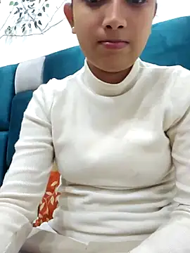 Snapshot of Aleena_Rai chatting on 02-01-25, 05:58 Aleena Rai online show from 02-01-25, 05:58