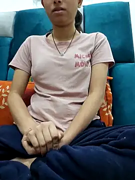 Snapshot of Aleena_Rai chatting on 02-16-25, 09:27 Aleena Rai online show from 02-16-25, 09:27