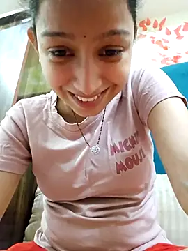 Snapshot of Aleena_Rai chatting on 03-19-25, 06:34 Aleena Rai online show from 03-19-25, 06:34