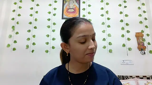 Snapshot of Aleena_Rai chatting on 11-15-25, 07:21 Aleena Rai online show from 11-15-25, 07:21