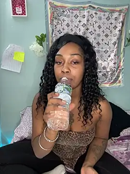 Snapshot of ebonycatlisaaaalime chatting on 03-27-26, 10:31 ebonycatlisaaaalime online show from 03-27-26, 10:31