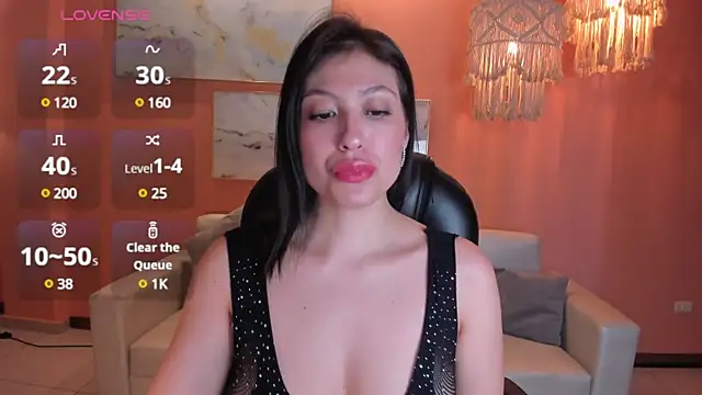 Snapshot of IrinaPortman chatting on 02-23-25, 12:27 IrinaPortman online show from 02-23-25, 12:27