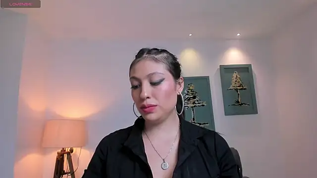 Snapshot of IrinaPortman chatting on 02-26-25, 07:16 IrinaPortman online show from 02-26-25, 07:16