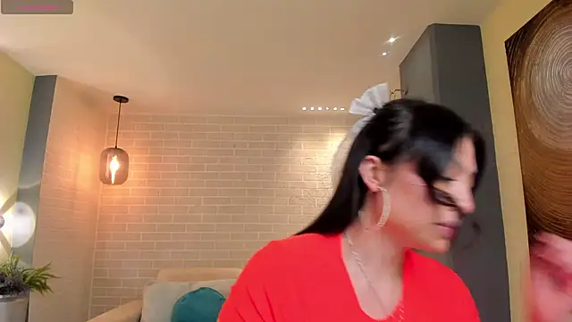 Snapshot of IrinaPortman chatting on 03-15-25, 07:05 IrinaPortman online show from 03-15-25, 07:05