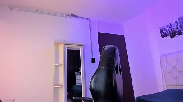 Amy Kiitty  online show from 10-16-25, 12:50