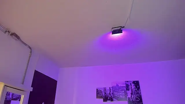 Snapshot of Amy_Kiitty_ chatting on 03-12-26, 12:55 Amy Kiitty online show from 03-12-26, 12:55