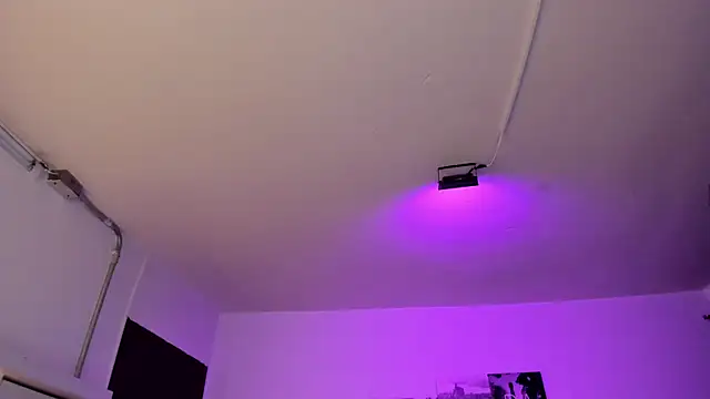 Snapshot of Amy_Kiitty_ chatting on 03-31-26, 01:11 Amy Kiitty online show from 03-31-26, 01:11