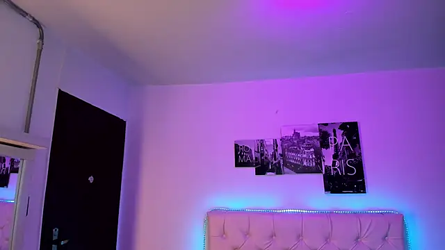 Snapshot of Amy_Kiitty_ chatting on 04-01-26, 01:01 Amy Kiitty online show from 04-01-26, 01:01