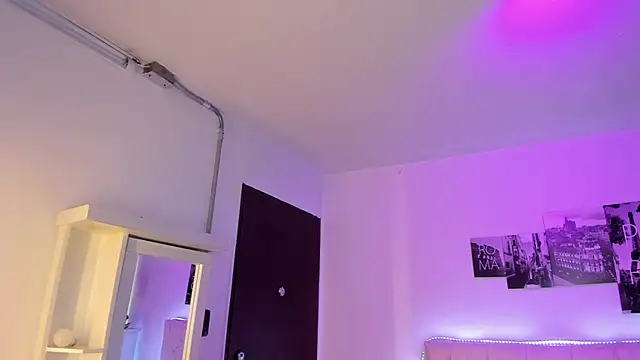 Snapshot of Amy_Kiitty_ chatting on 04-03-26, 01:09 Amy Kiitty online show from 04-03-26, 01:09