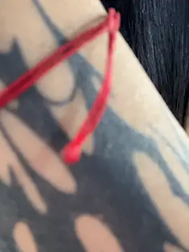 Snapshot of Amy_Kiitty_ chatting on 04-16-26, 01:23 Amy Kiitty online show from 04-16-26, 01:23