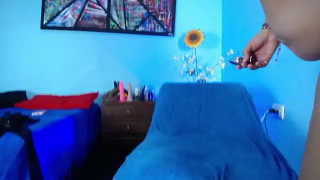 Iivana 19 online show from 11-18-25, 03:49