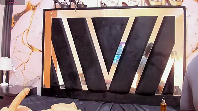 KarinaSimonz online show from 01-08-26, 08:00