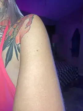 GoldieBakeman online show from 11-06-25, 05:14