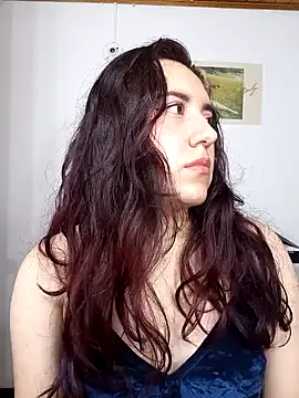 Snapshot of Emi_chik chatting on 01-25-25, 03:40 Emi chik online show from 01-25-25, 03:40