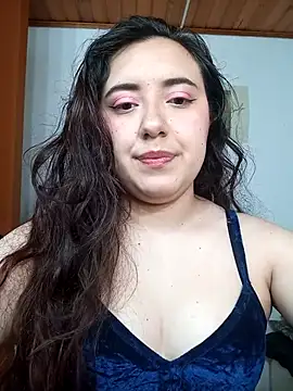 Emi chik online show from 10-29-25, 11:34